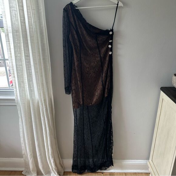 MAJORELLE Carley Gown in Black - Picture 2 of 7